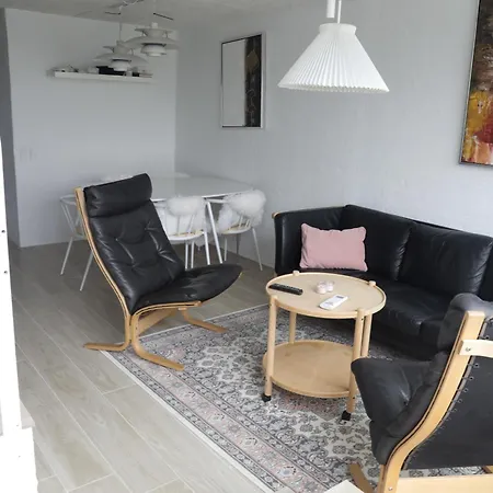 Unique, Newly Renovated On Strandvejen Close To The Sea * Brovst