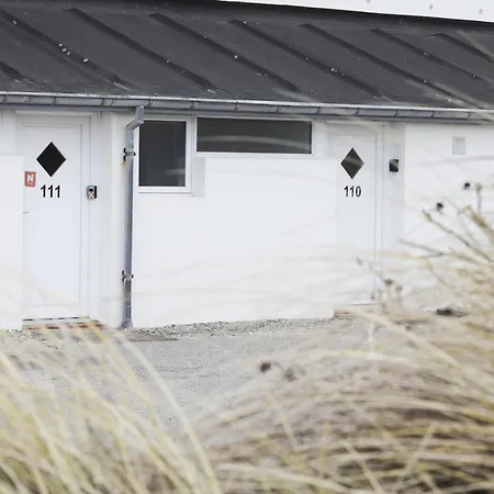 Unique, Newly Renovated On Strandvejen Close To The Sea Feriehus
